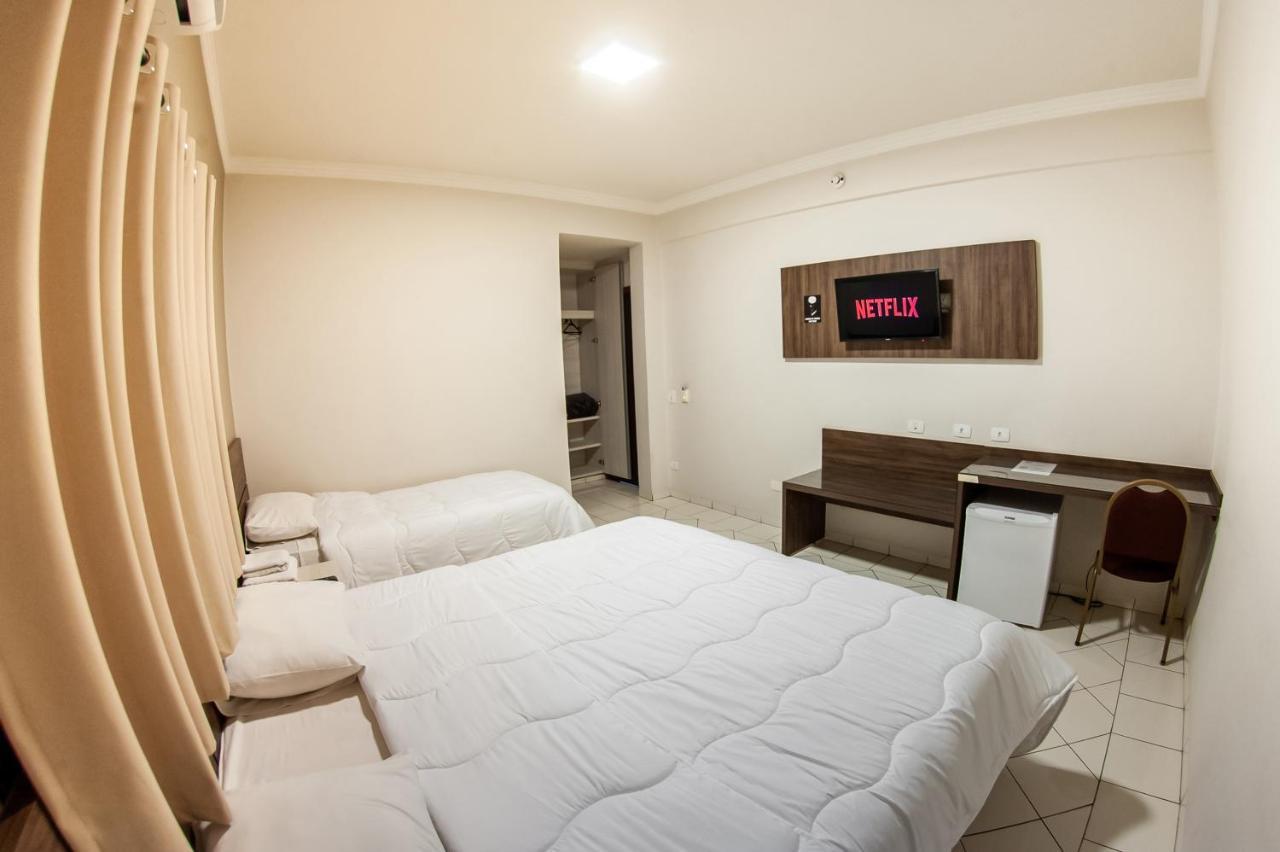London Hotel Londrina Kamer foto