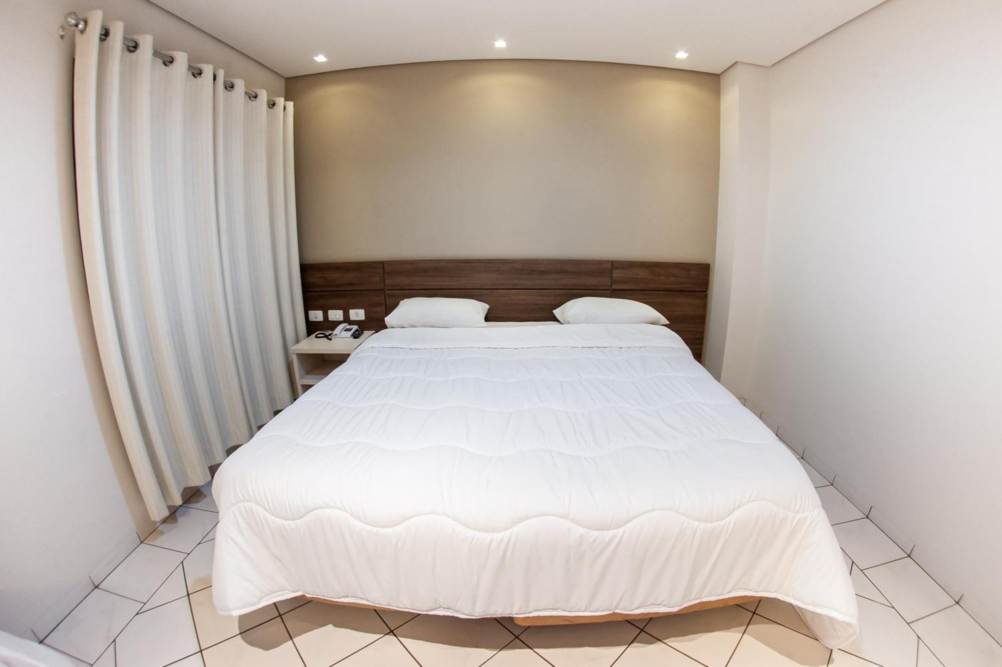London Hotel Londrina Kamer foto