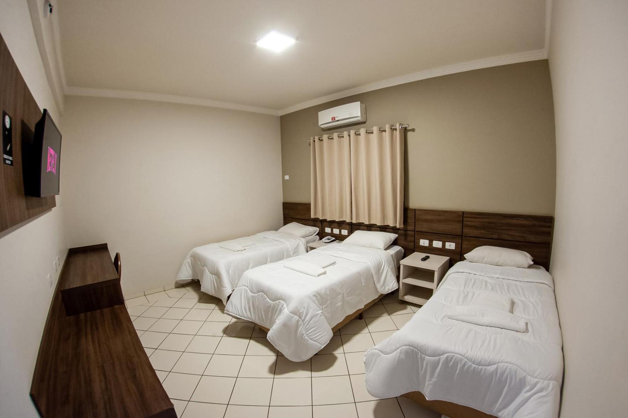 London Hotel Londrina Kamer foto